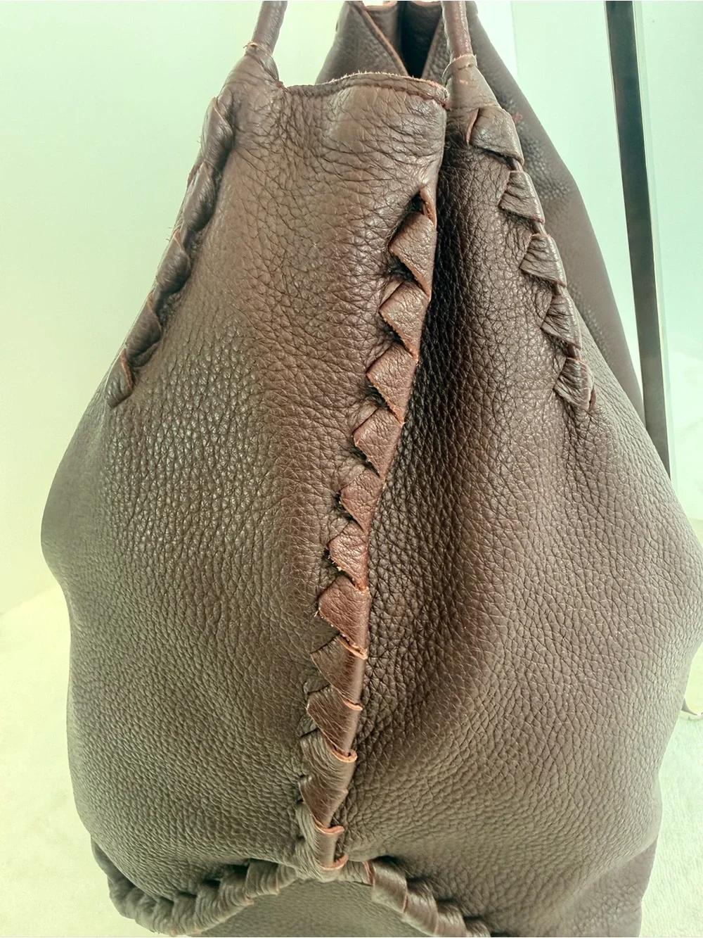 Bottega Veneta Intrecciato Cervo Leather Hobo Shoulder Bag - Burgundy
